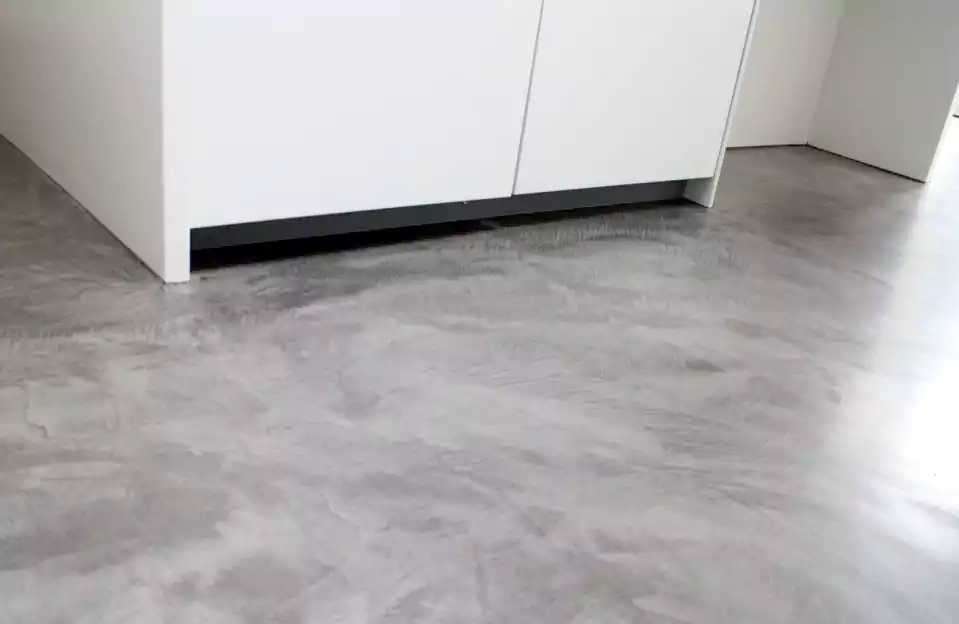 کفپوش ضد اب میکروسِنت یکی از گزینه‌های نوین و پرطرفدار