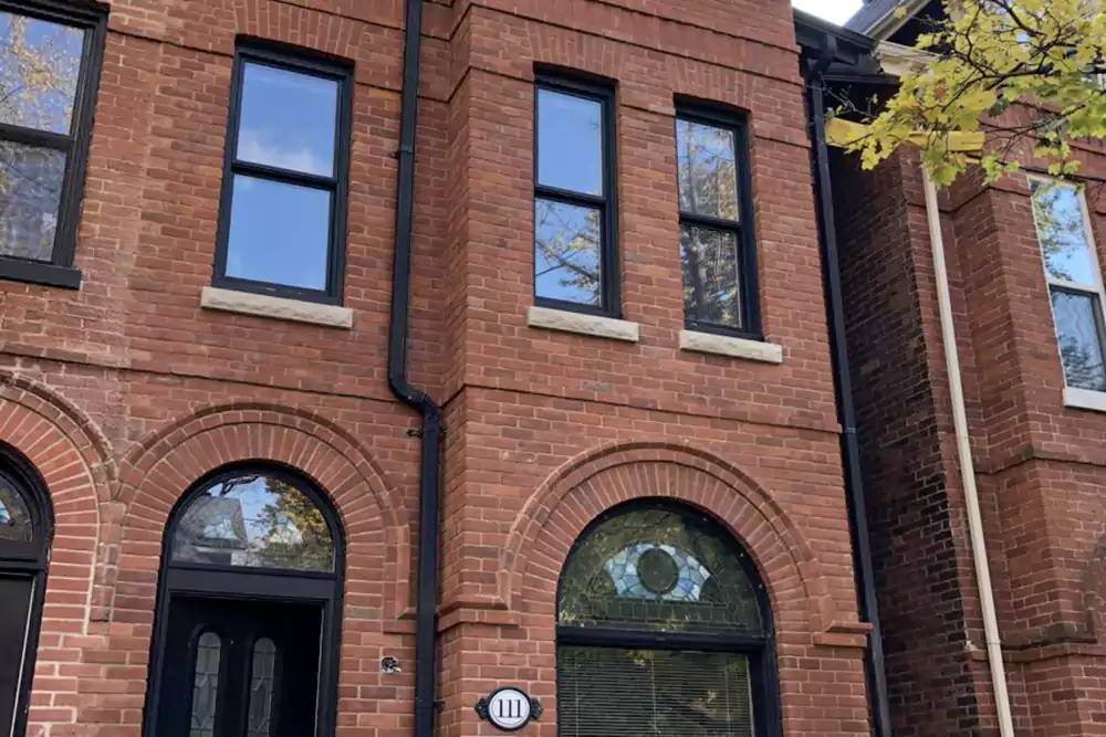 آجر نما یکی از متریالهای سنتی و محبوب در نمای ساختمان