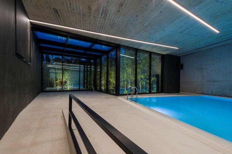 میکروسمنت استخرهای سرپوشیده