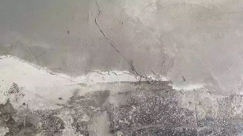 پوسته شدن میکروسمنت