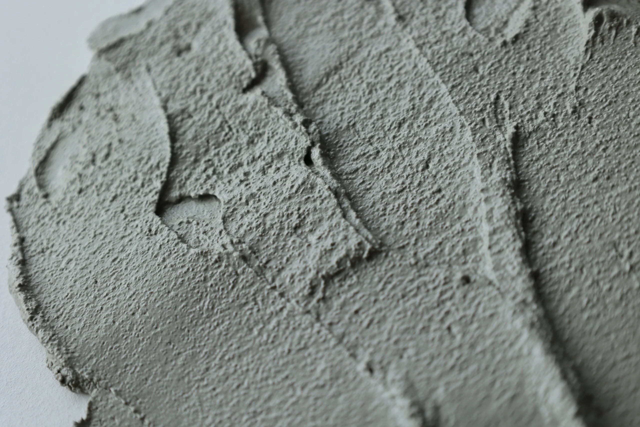 اجرای مخالف اجرای میکروسمنت