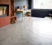 نمونه واقعی اجرای میکروسمنت با بافت مینیمال و ظاهر یکپارچه