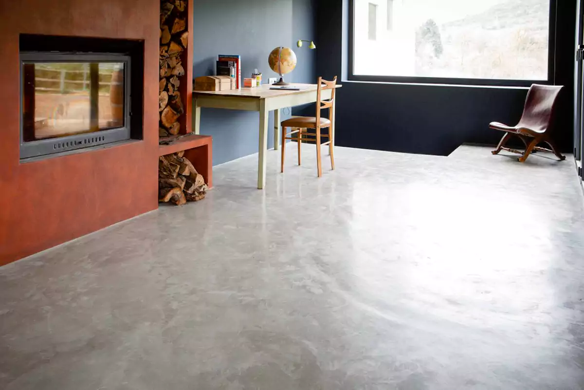 نمونه واقعی اجرای میکروسمنت با بافت مینیمال و ظاهر یکپارچه